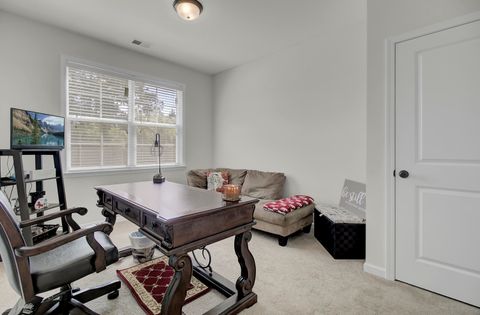 Single Family Residence in Summerville SC 317 Whispering Breeze Lane 14.jpg