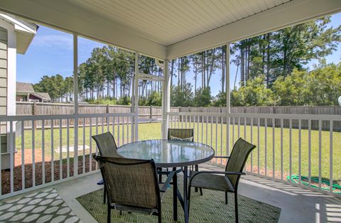 Single Family Residence in Summerville SC 317 Whispering Breeze Lane 36.jpg
