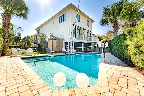 Single Family Residence in Isle of Palms SC 109 Carolina Boulevard.jpg