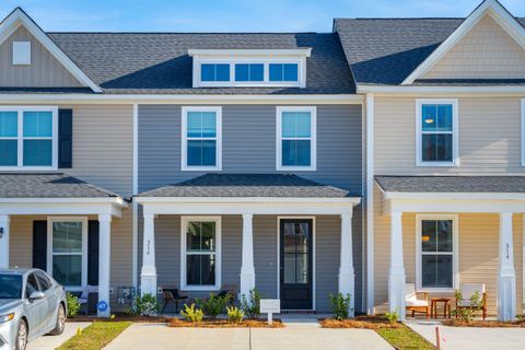 Townhouse in Moncks Corner SC 815 Alma Square Drive.jpg