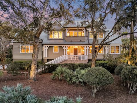Single Family Residence in Kiawah Island SC 212 Chinaberry Lane.jpg