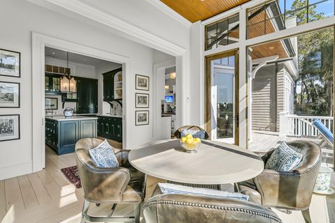Single Family Residence in Kiawah Island SC 212 Chinaberry Lane 25.jpg