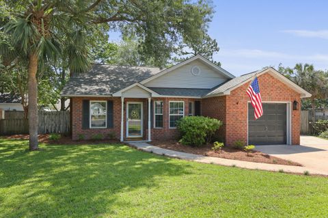 Single Family Residence in Mount Pleasant SC 1308 Cadet Court.jpg