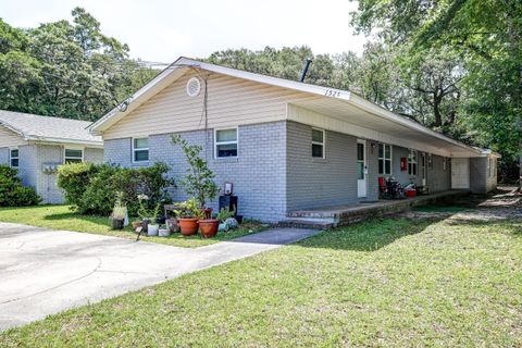 Triplex in Charleston SC 1523-1525 N Avalon Circle.jpg