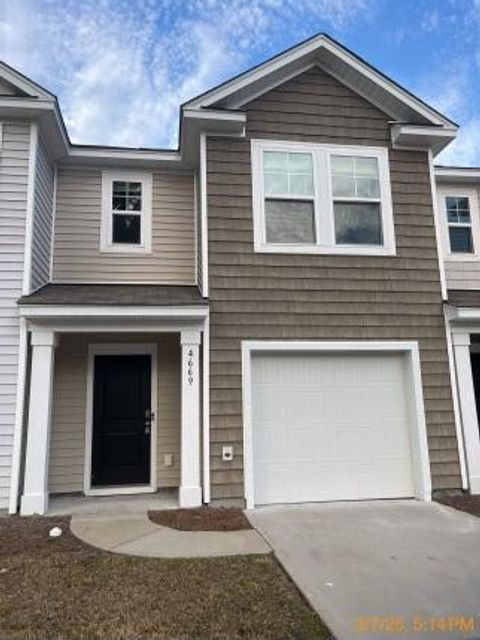 Townhouse in North Charleston SC 4669 Palm View Circle.jpg