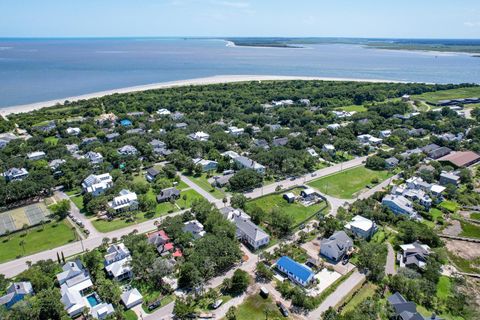 Single Family Residence in Sullivans Island SC 1714 Middle Street 106.jpg