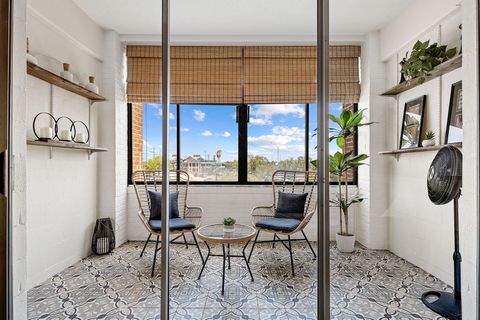 Condominium in Charleston SC 14 Lockwood Drive #1c.jpg