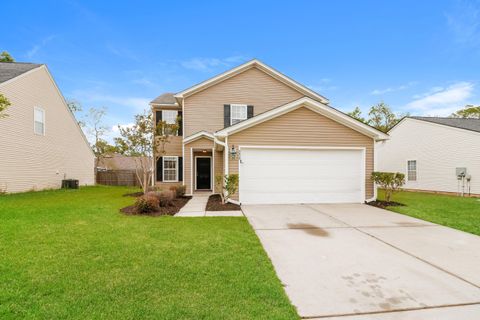Single Family Residence in North Charleston SC 8285 Little Sydneys Way.jpg