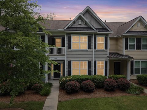 Townhouse in Mount Pleasant SC 2064 Promenade Court.jpg