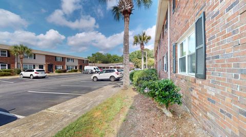 Condominium in Charleston SC 415 Parkdale Drive #2f.jpg
