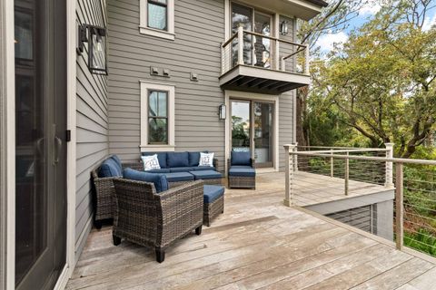 Single Family Residence in Kiawah Island SC 37 Marsh Edge Ln 19.jpg