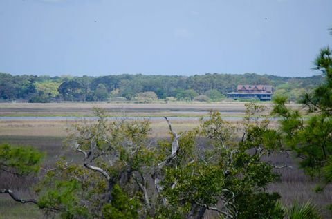 Single Family Residence in Kiawah Island SC 37 Marsh Edge Ln 24.jpg