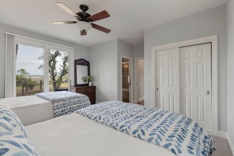 Single Family Residence in Kiawah Island SC 37 Marsh Edge Ln 21.jpg
