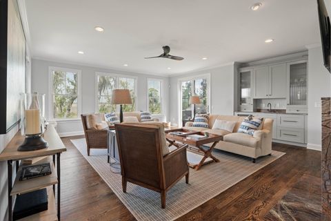 Single Family Residence in Kiawah Island SC 37 Marsh Edge Ln 9.jpg