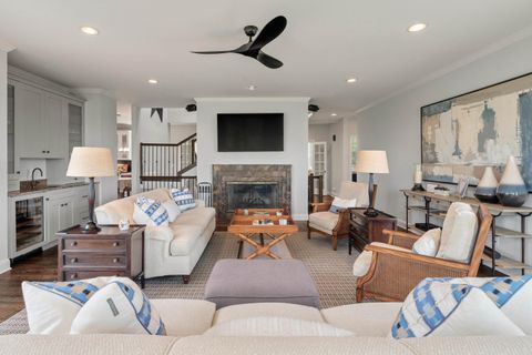 Single Family Residence in Kiawah Island SC 37 Marsh Edge Ln 10.jpg