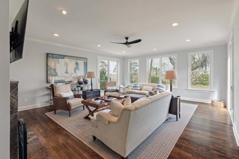 Single Family Residence in Kiawah Island SC 37 Marsh Edge Ln 18.jpg