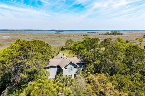 Single Family Residence in Kiawah Island SC 37 Marsh Edge Ln 2.jpg