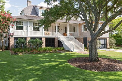 Single Family Residence in Sullivans Island SC 2407 Atlantic Avenue.jpg