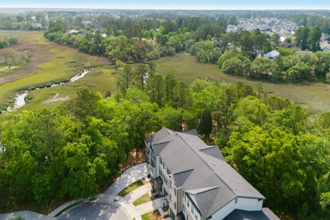 Townhouse in Mount Pleasant SC 148 Cowrie Court.jpg