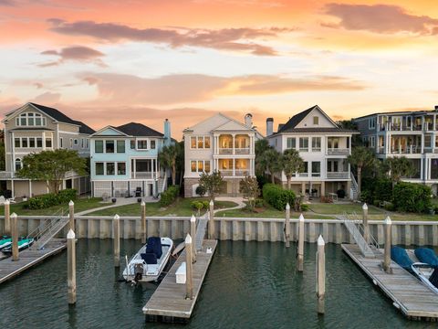 Single Family Residence in Isle of Palms SC 21 Morgan Place Drive.jpg