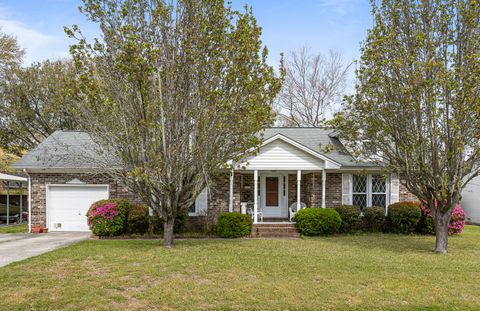Single Family Residence in Mount Pleasant SC 1144 Island View Drive.jpg