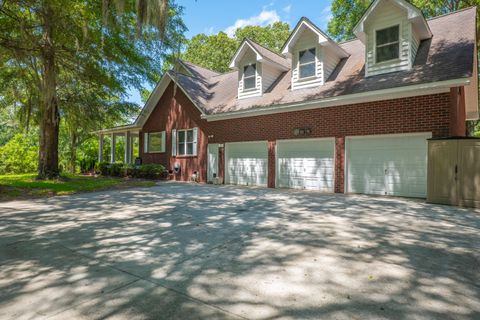 Single Family Residence in Ravenel SC 6385 Shilelagh Oaks Parkway.jpg