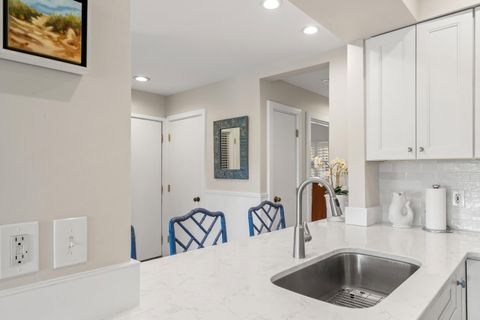 Condominium in Kiawah Island SC 4947 Green Dolphin Way 6.jpg