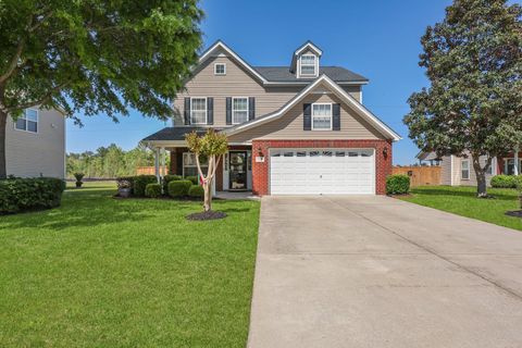 Single Family Residence in Summerville SC 118 Netherfield Drive.jpg