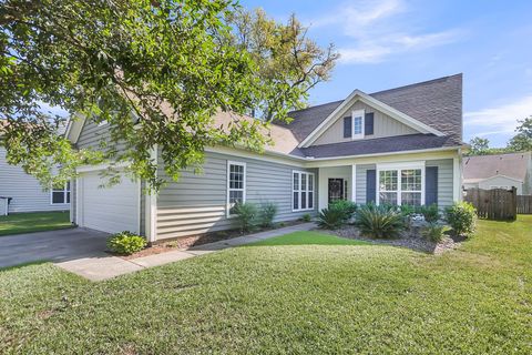 Single Family Residence in Charleston SC 1572 Pixley Street.jpg