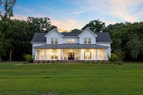Single Family Residence in Wadmalaw Island SC 2962 Anchor Watch Drive.jpg