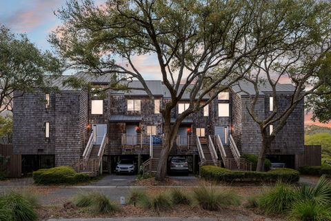 Condominium in Kiawah Island SC 4364 Sea Forest Drive.jpg