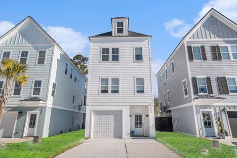 Single Family Residence in North Charleston SC 1002 Carmela Court.jpg