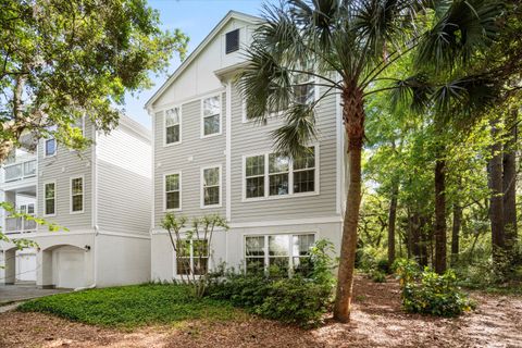 Condominium in Johns Island SC 60 Fenwick Hall Allee Aly #321.jpg
