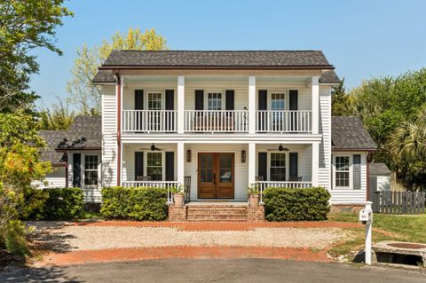 Single Family Residence in Mount Pleasant SC 930 Richter Way.jpg