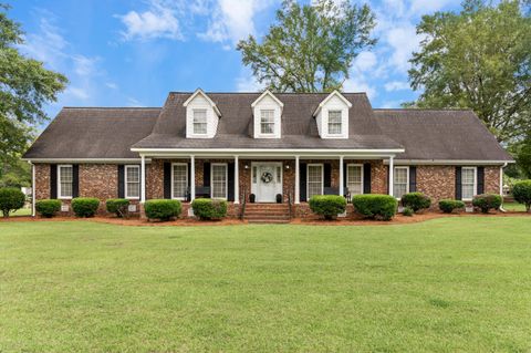 Single Family Residence in Orangeburg SC 943 Spring Hill Lane.jpg