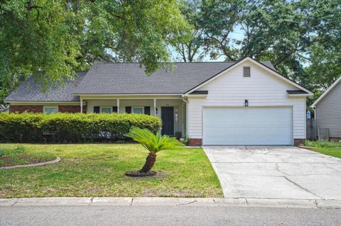 Single Family Residence in Summerville SC 109 New Spring Court.jpg