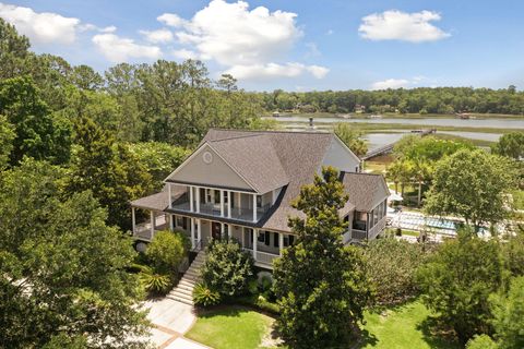 Single Family Residence in Wadmalaw Island SC 1972 Long Creek Road.jpg