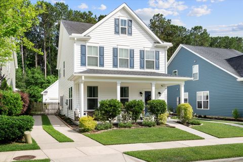 Single Family Residence in Charleston SC 3203 Moonlight Drive.jpg