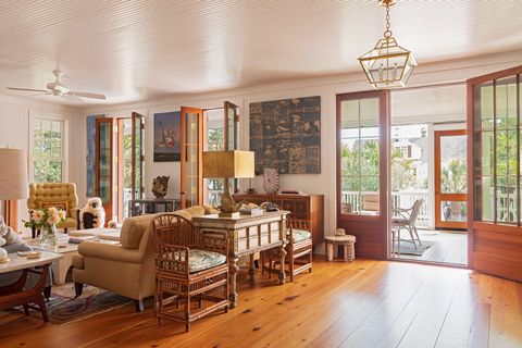 Single Family Residence in Sullivans Island SC 2114 Pettigrew Street 9.jpg