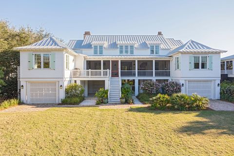 Single Family Residence in Sullivans Island SC 2114 Pettigrew Street 2.jpg