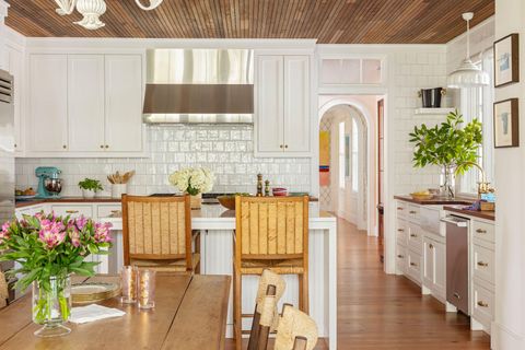 Single Family Residence in Sullivans Island SC 2114 Pettigrew Street 13.jpg