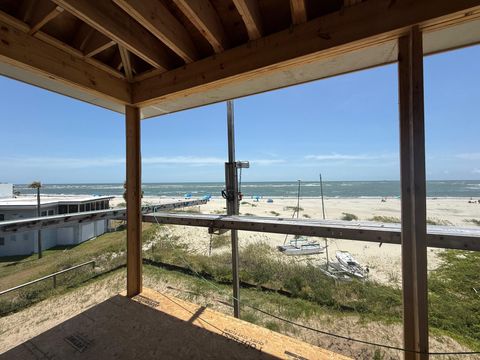 Single Family Residence in Sullivans Island SC 2879 Marshall Boulevard 8.jpg