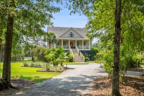 Single Family Residence in Edisto Island SC 8964 Palmetto Road.jpg