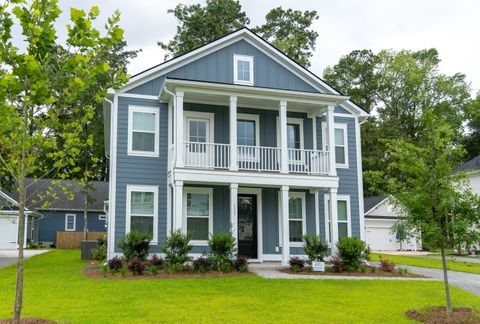 Single Family Residence in Summerville SC 112 Gray Pine Lane.jpg