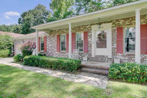 Single Family Residence in Summerville SC 109 Lakeview Drive 3.jpg