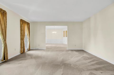 Single Family Residence in Summerville SC 109 Lakeview Drive 6.jpg