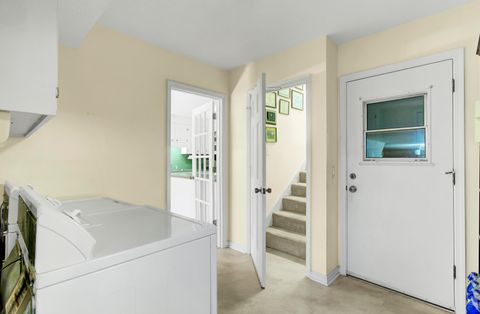 Single Family Residence in Summerville SC 109 Lakeview Drive 19.jpg
