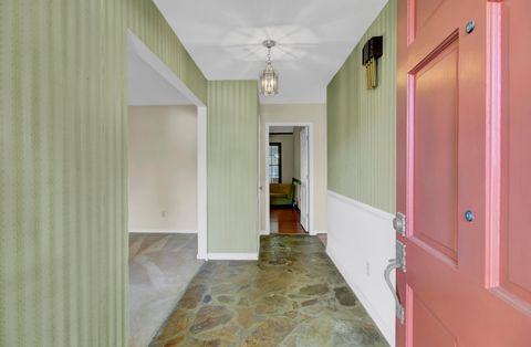 Single Family Residence in Summerville SC 109 Lakeview Drive 4.jpg