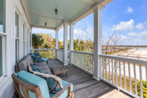 Single Family Residence in Sullivans Island SC 904 Middle Street 21.jpg
