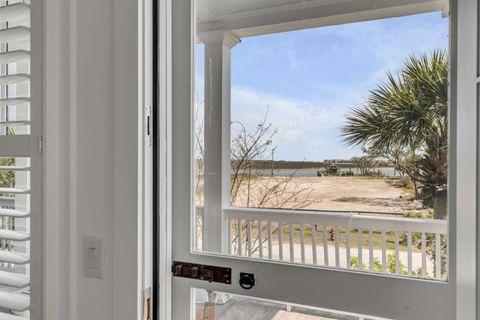 Single Family Residence in Sullivans Island SC 904 Middle Street 19.jpg